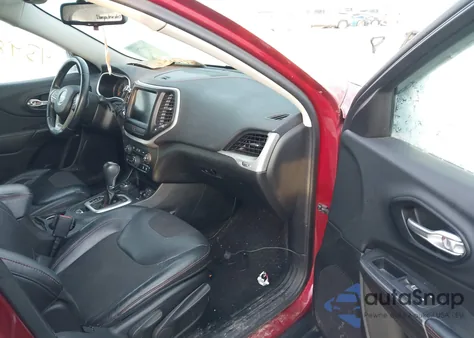 2015 Jeep Cherokee Trailhawk из США, поврежденный, VIN 1C4PJMBS5FW786577